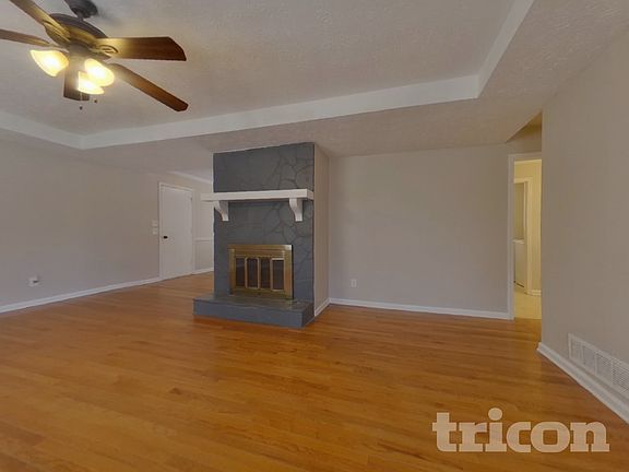 3rd image of 3173 Rocky Point Ct