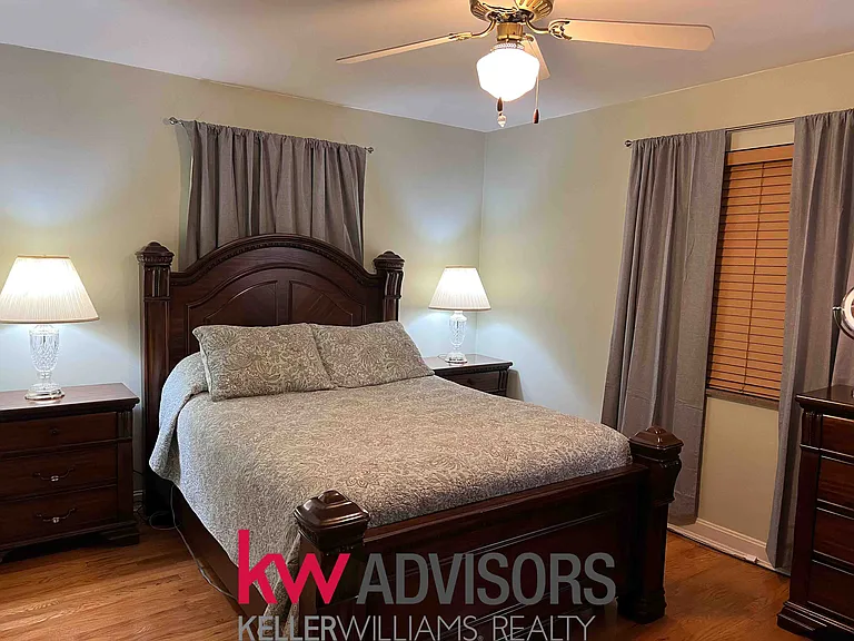 3521 Burke Ave #2 — Photo 13
