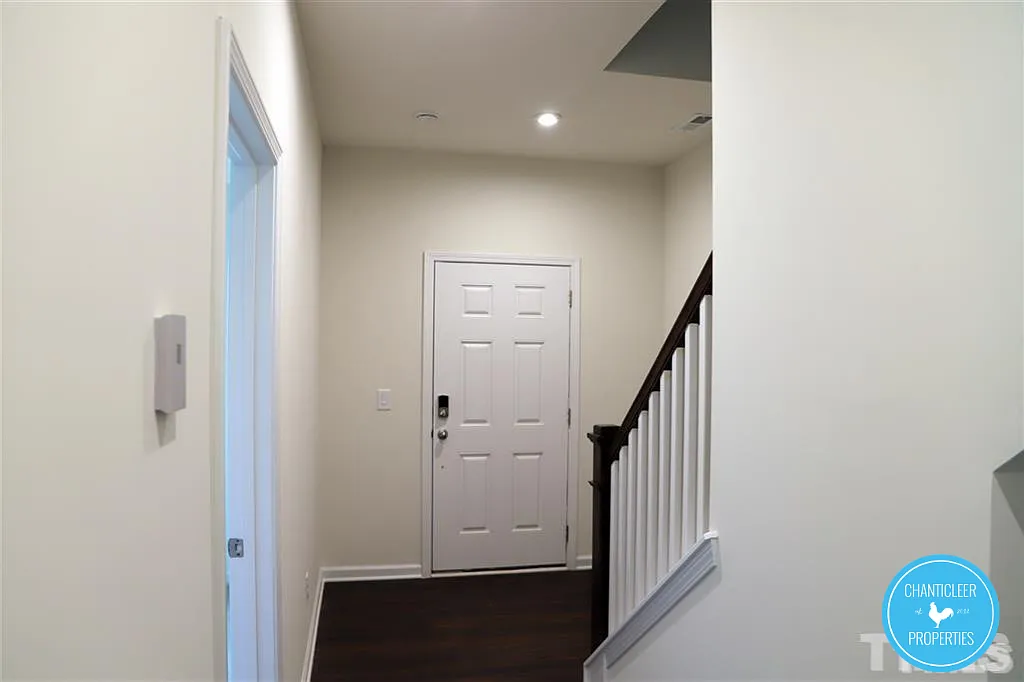 315 King Closer Drive - 1 — Photo 3