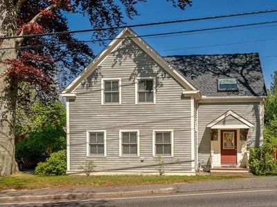 4 W Main St, Hopkinton, MA, 01748