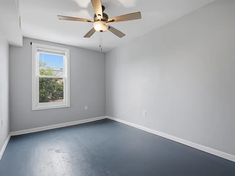 71 E 22nd St #2 — Photo 13