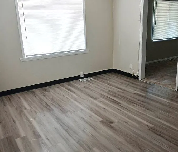 2602 E Dale St #1 — Photo 2