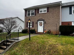 2241 Ranch Rd NW, Roanoke, VA 24017