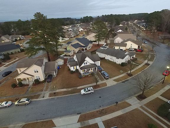 3rd image of 3603 Willow Run Dr