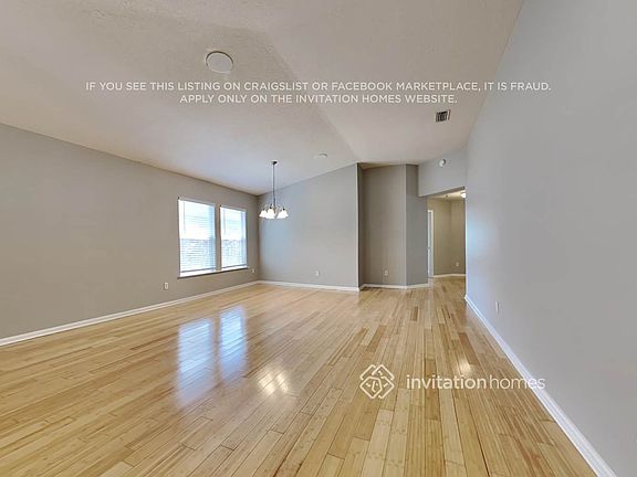 3rd image of 650 Mackenzie Cir