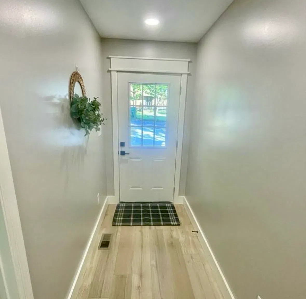 1903 Cureton Ave — Photo 4