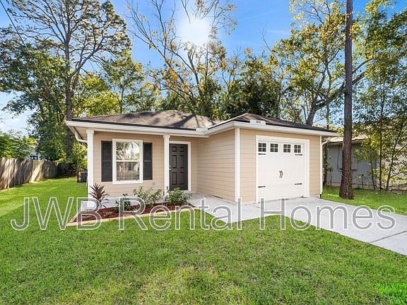 2nd image of 3640 Gilmore St