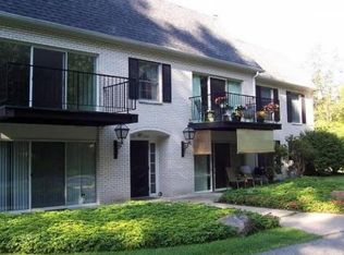 3000 Lakewood Dr APT 2204, Hermitage, PA 16148