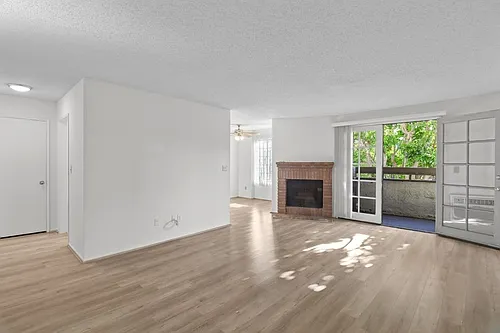 1254 S Saltair Ave #101 Photo 1