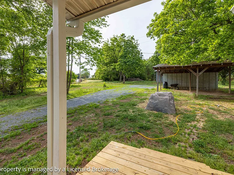 20445 Saint Martin Rd — Photo 28