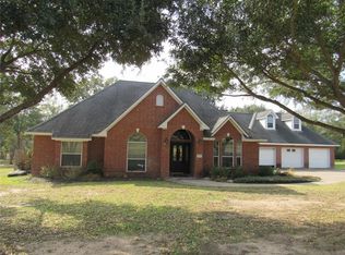 3105 Creekside Dr, Brenham, TX 77833