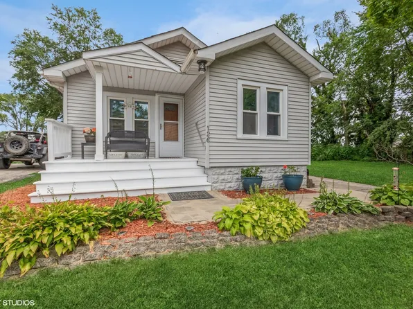 126 SE Circle Dr, Joliet, IL 60433