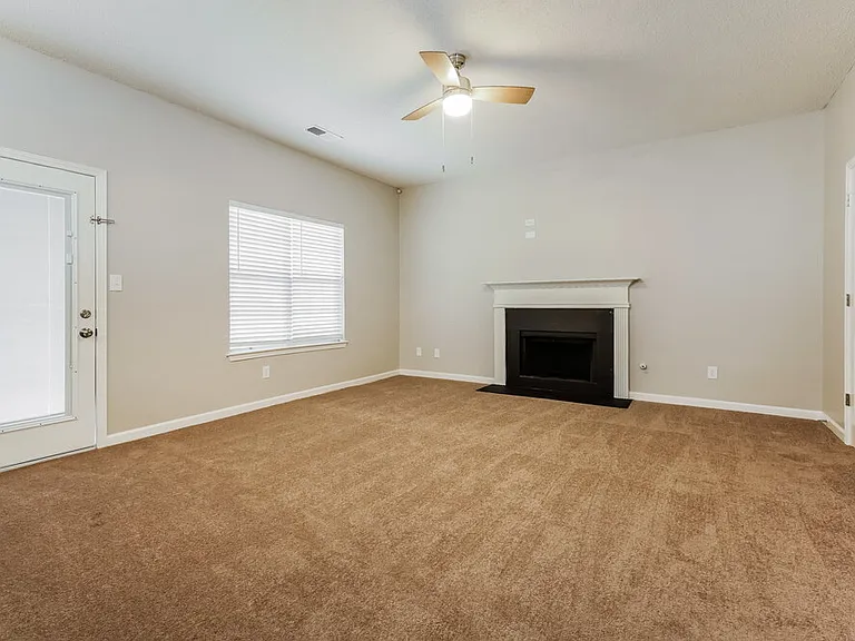 2780 Highland Hill Pkwy — Photo 4