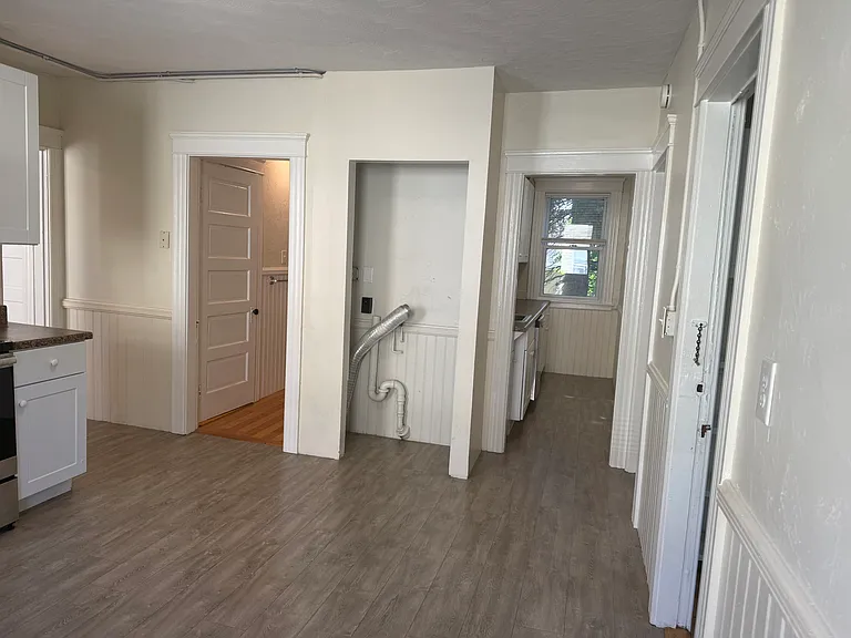 95 Courtland St #2 — Photo 5