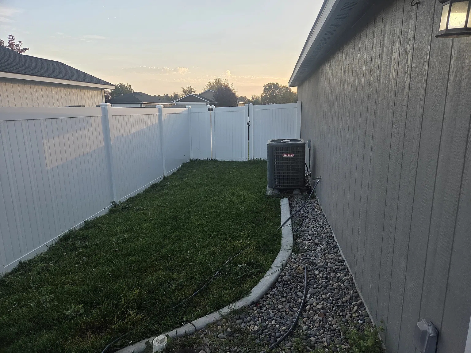 3 bed, 1200 sqft, $1,875 — Photo 4