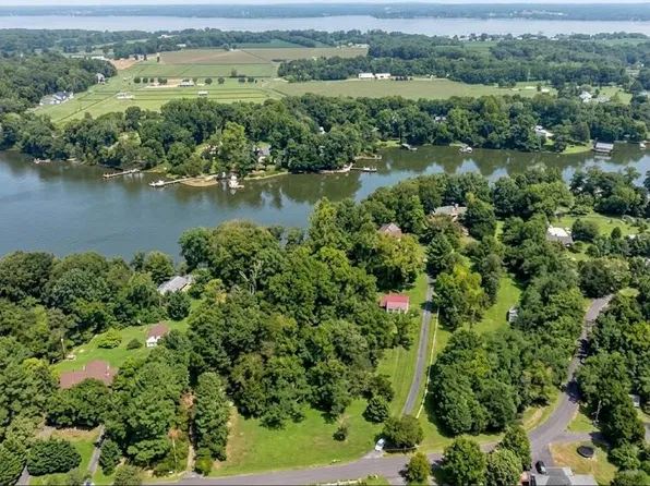 Park Hall Rd, Park Hall, MD 20667