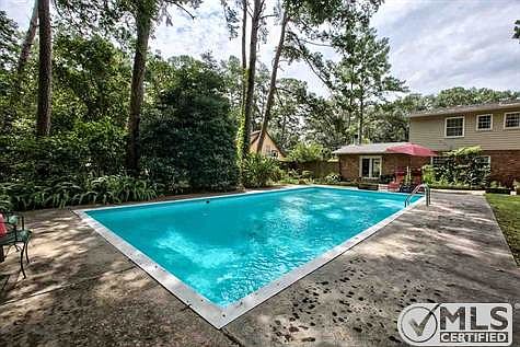 5th image of 912 Shadowlawn Dr
