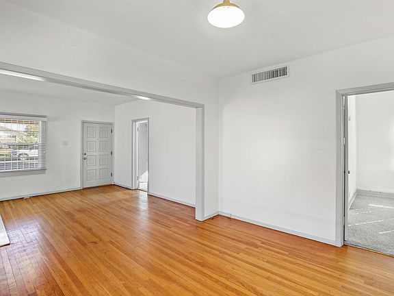 5th image of 3508 Hamilton Ave