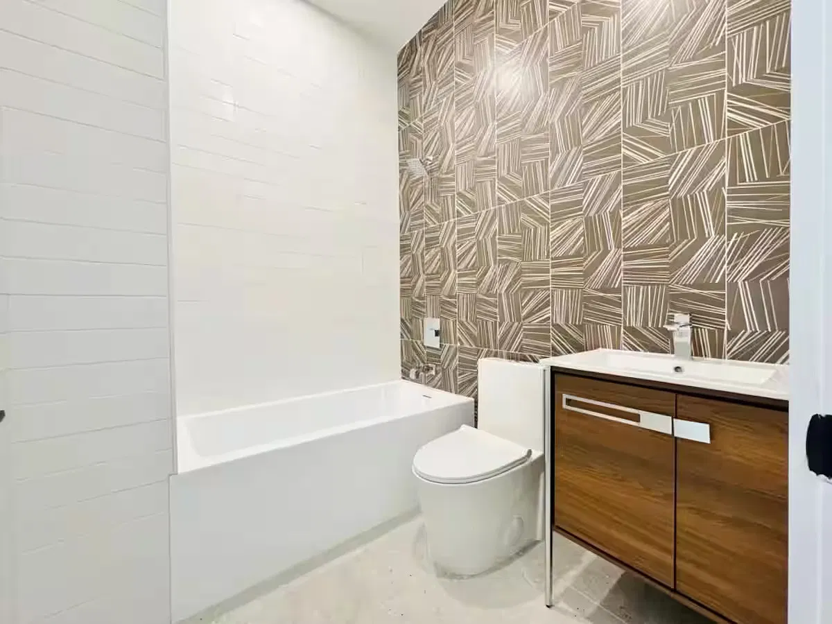 6 bed, 1100 sqft, $1,570 — Photo 4