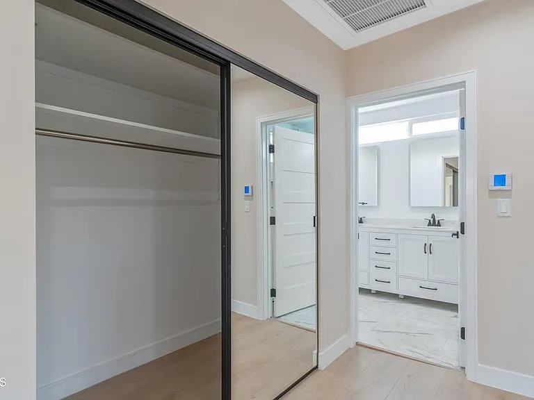 1206 Tamarind Ave — Photo 21