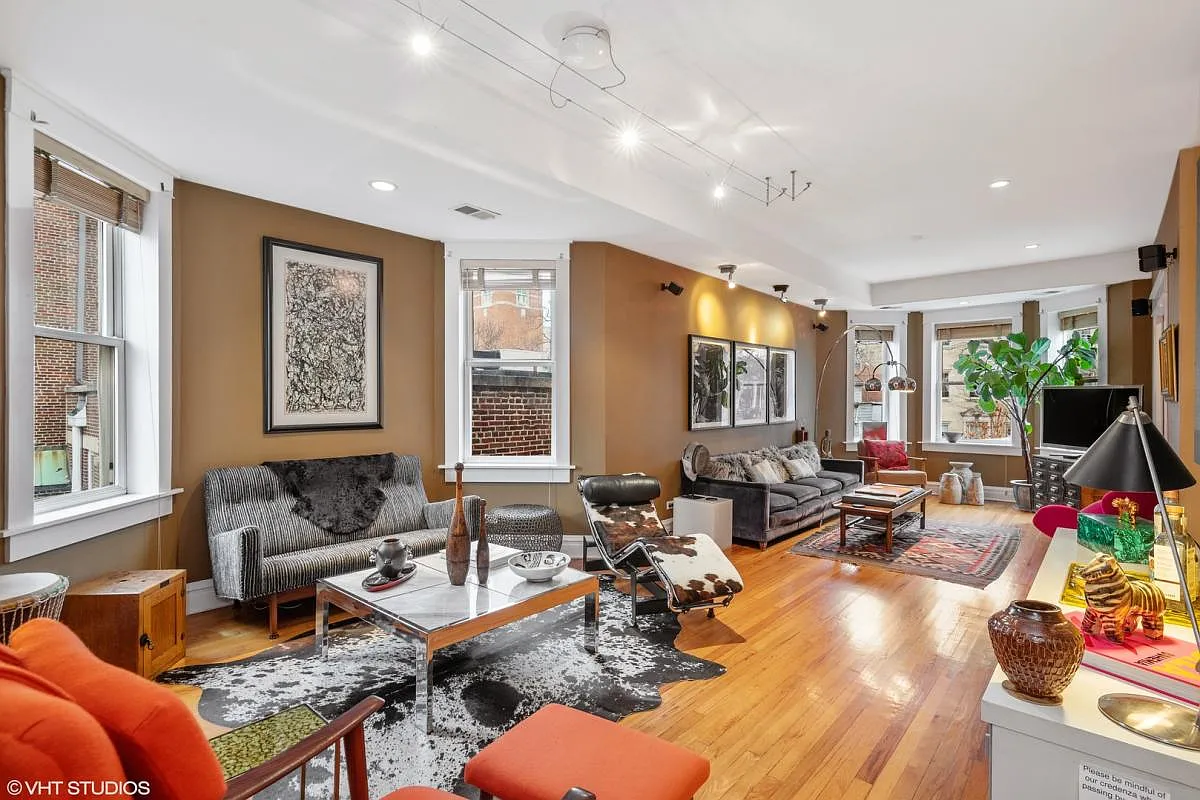 2 bed, 1.0 bath, 1350 sqft, $2,000 — Photo 3