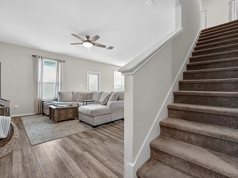 712 Black Alder St — Photo 3