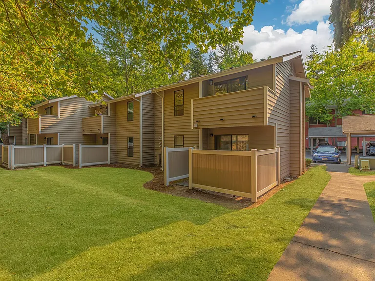 Pinewood Village Apartments — Photo 7