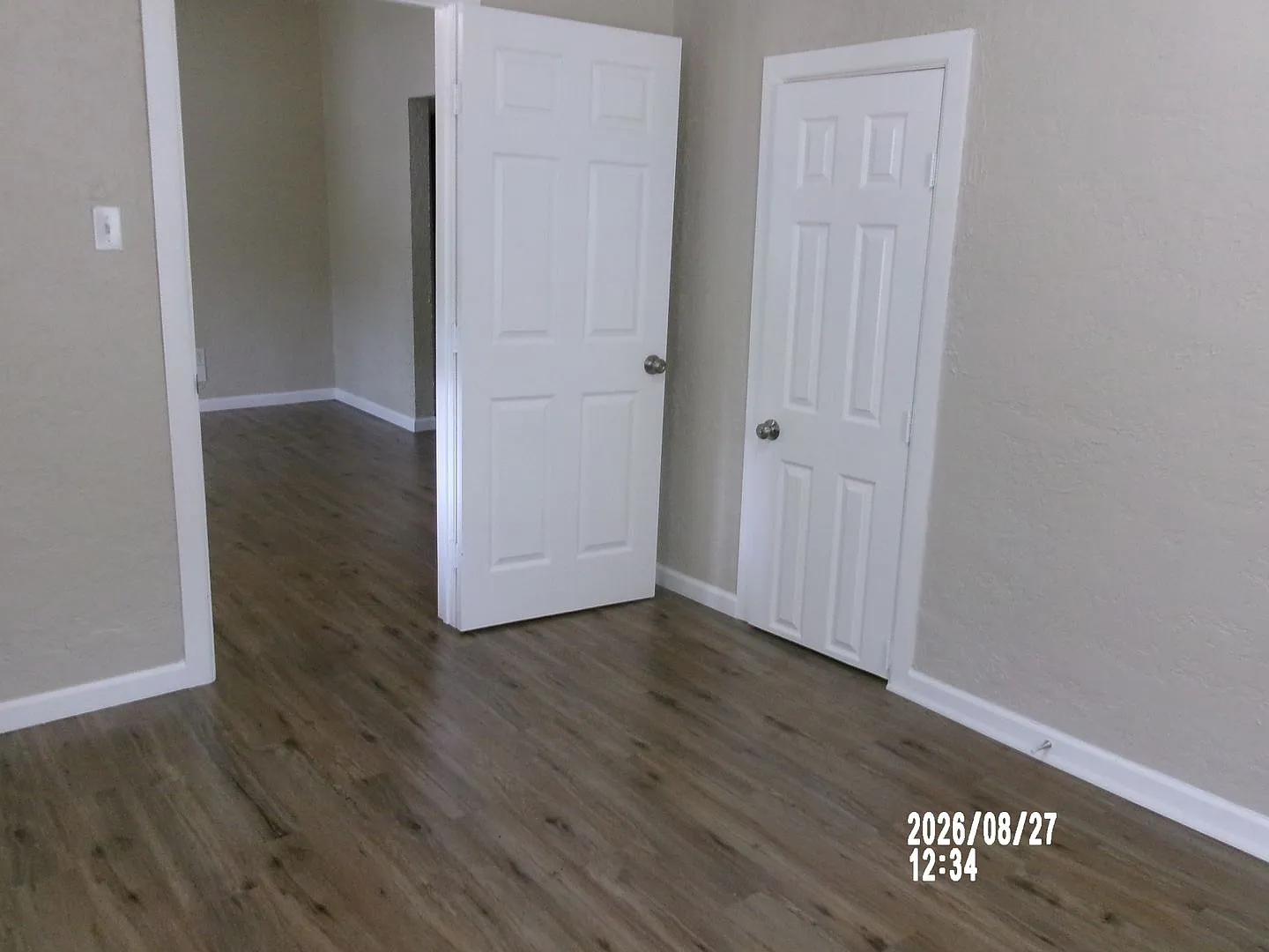 Beautiful Home Located in Old Town North — Photo 3