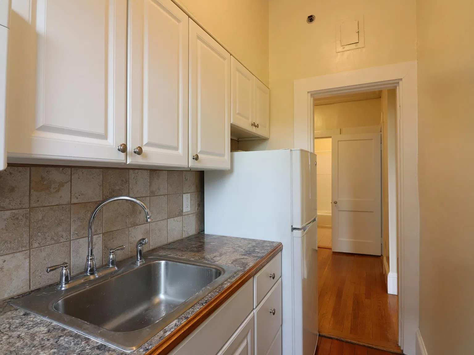 1 bed, 700 sqft, $2,850 — Photo 4