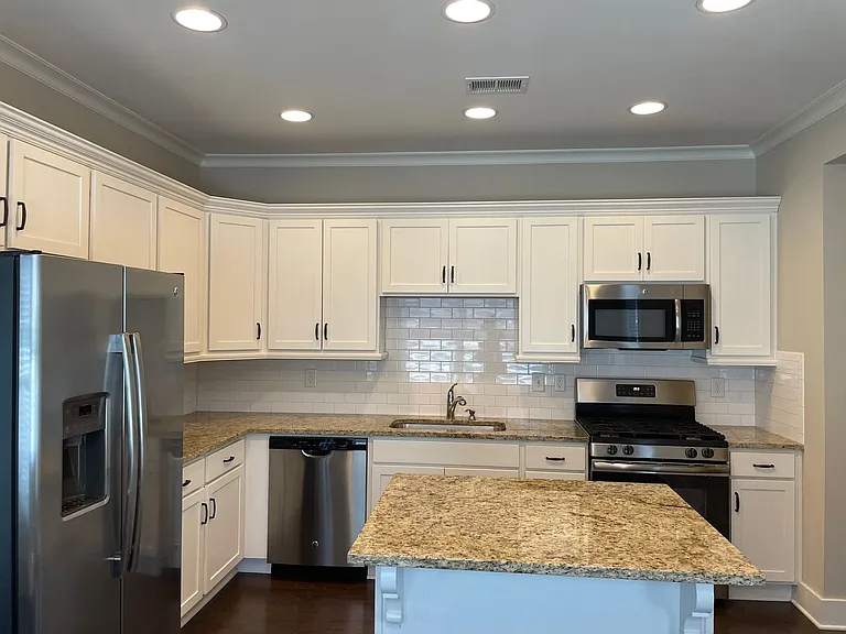 4014 Valley Mnr — Photo 10