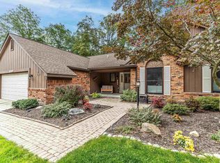 1275 Greenleaf Dr, Rochester Hills, MI 48309