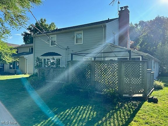 3rd image of 5140 W 228th St
