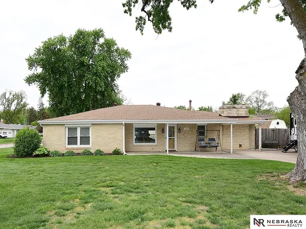 1104 N 85th St, Omaha, NE 68114