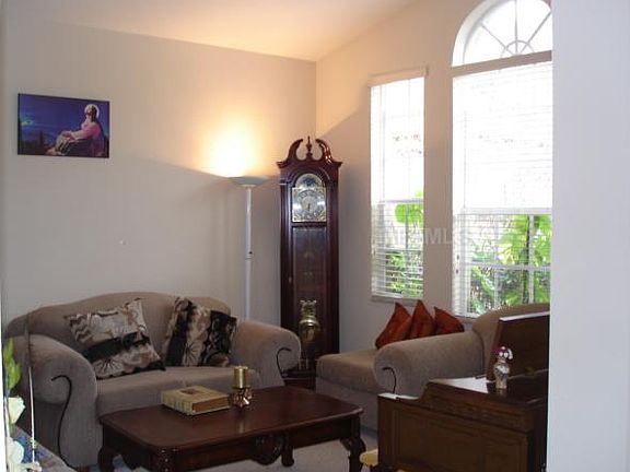 3rd image of 2009 Wexford Green Dr