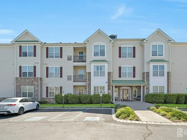 29 Azalea Dr, Old Bridge, NJ 08857