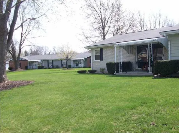 787 Andover St SE, Kentwood, MI 49548