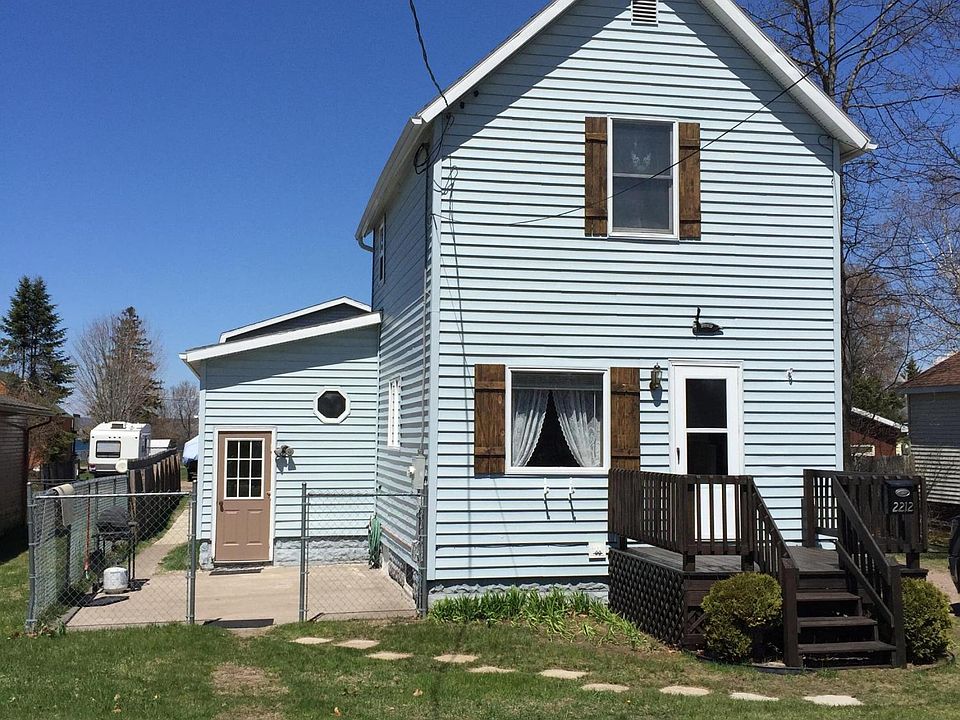 1st image of 2212 W 4th Ave