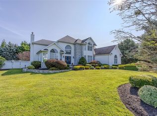 3 Mulberry Ct, Miller Place, NY