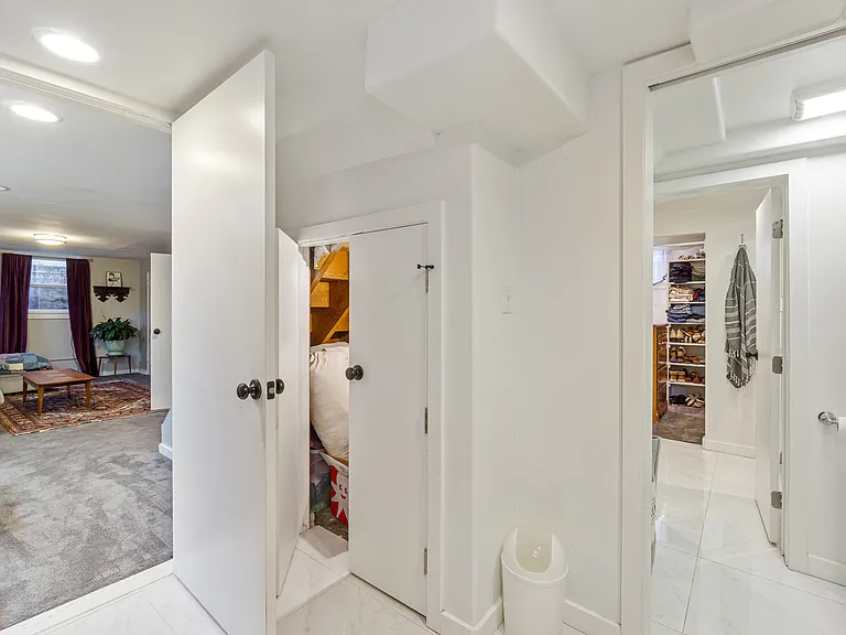 3947 Haddon Rd — Photo 46