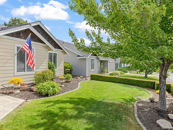 3rd image of 2035 NW Kilnwood Ln