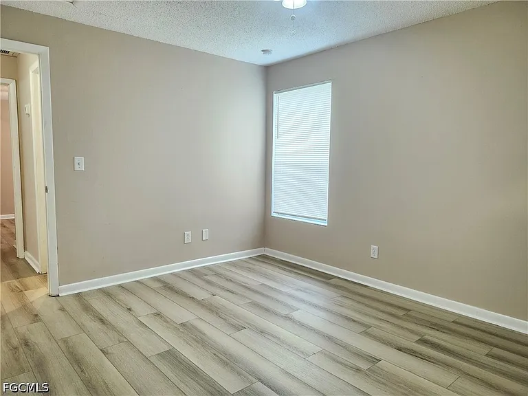 19136 Miami Blvd #140 — Photo 9