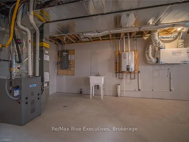 1673 Brookedayle Ave — Photo 32