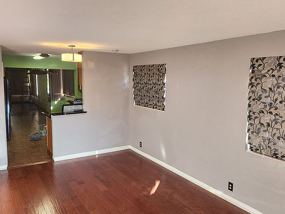 3rd image of 339 Garden St