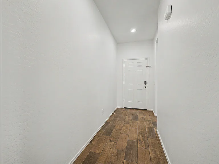 2694 E Runaway Bay Pl — Photo 3