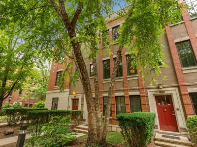 5005 N Lincoln Ave APT 4, Chicago, IL, 60625