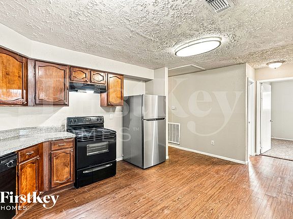 5th image of 16410 Sky Blue Ln