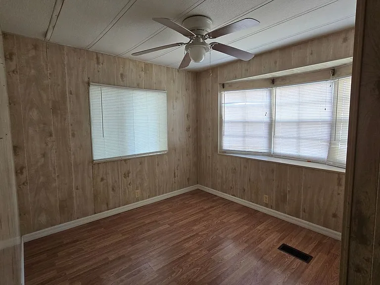 5930 SW 61st Pl — Photo 7