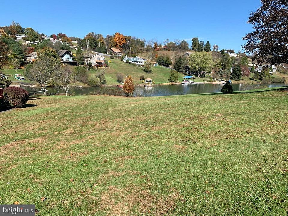 1st image of 448 Wynonah Dr