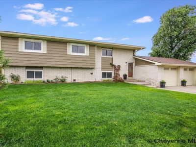 7610 Santa Marie Dr, Cheyenne, WY, 82009