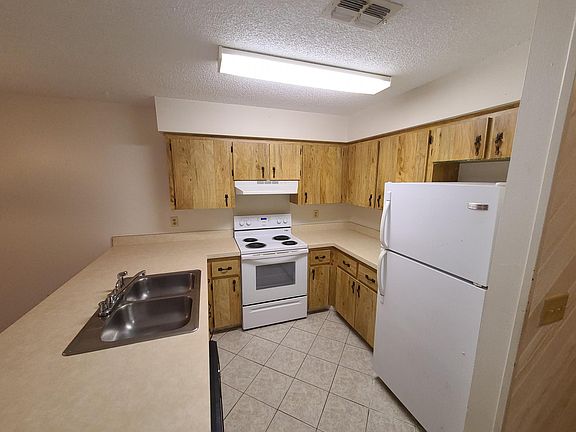 5th image of 54 Forest Rd